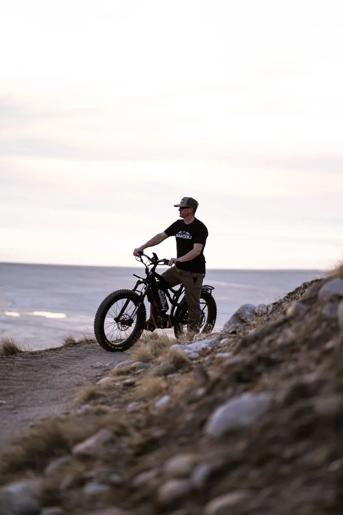 Bakcou Storm Jäger Full-Suspension Electric Fat Tire Bike