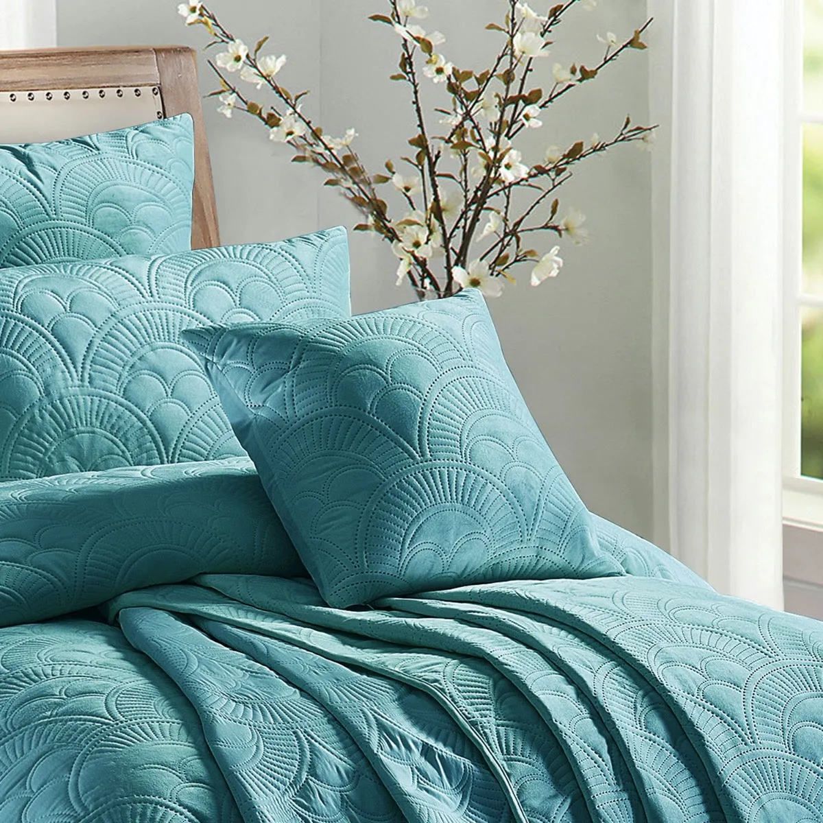 Mystique OCEAN Quilt Cover Set by Concierge